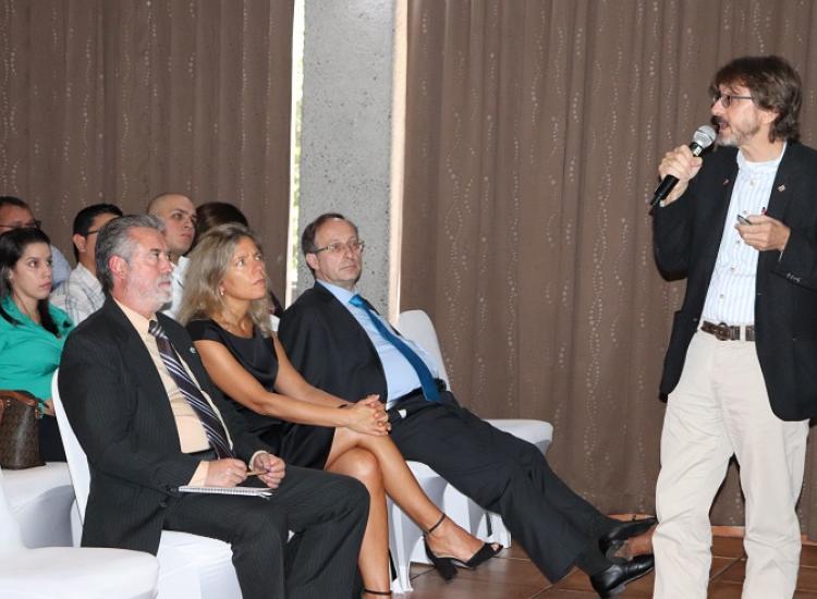 Dr. Michael Schloenvoigt - GIZ